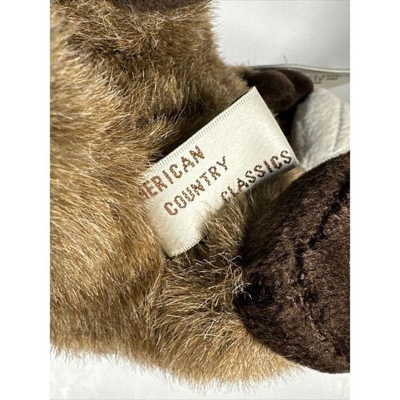 American Country Classics | Sea Otter Holding Seashell Plush | Monterey CA 13” - Picture 7 of 8